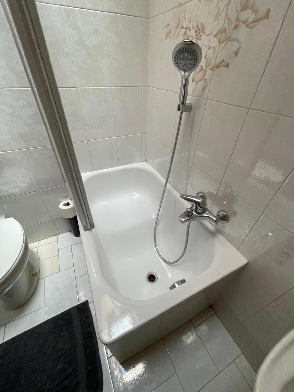 Picchio Rosso - Stanza Privata Con Bagno In Val Di Fassa Hotel Pera Екстериор снимка
